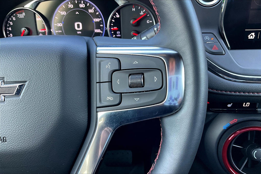 Thumbnail: 2025 Chevrolet Blazer - 26