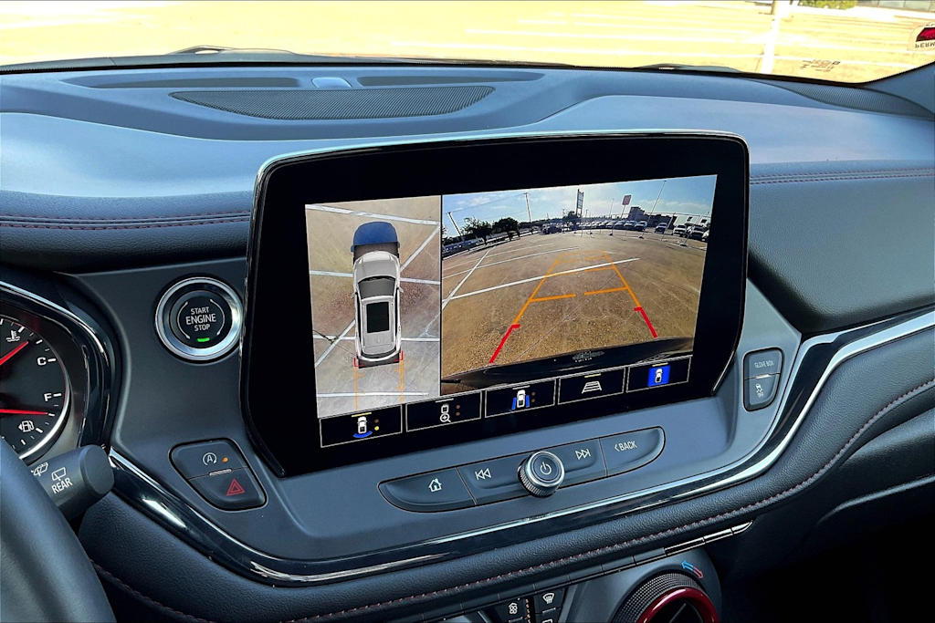 Thumbnail: 2025 Chevrolet Blazer - 15