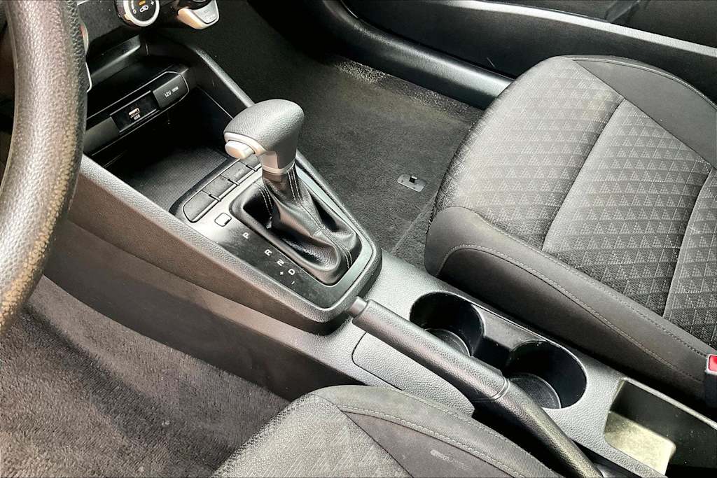 Thumbnail: 2023 Kia Rio - 14