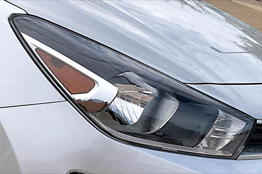Thumbnail: 2023 Kia Rio - 28