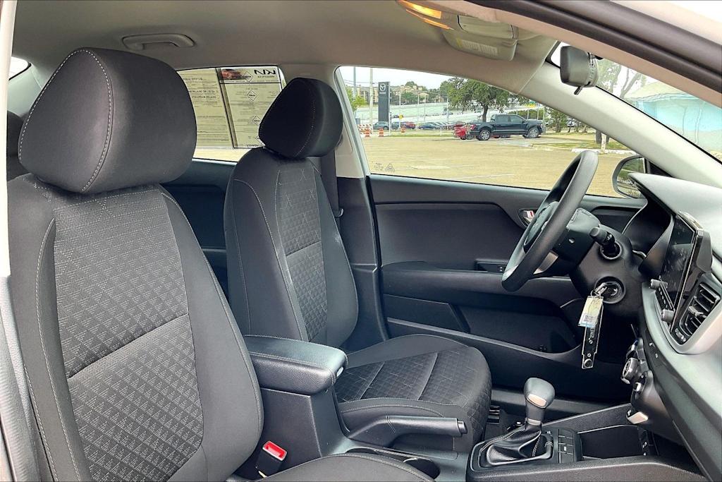 Thumbnail: 2023 Kia Rio - 20