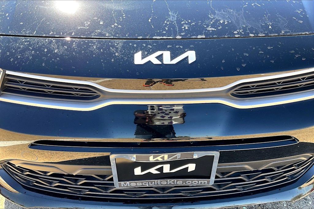 Thumbnail: 2022 Kia Rio - 7