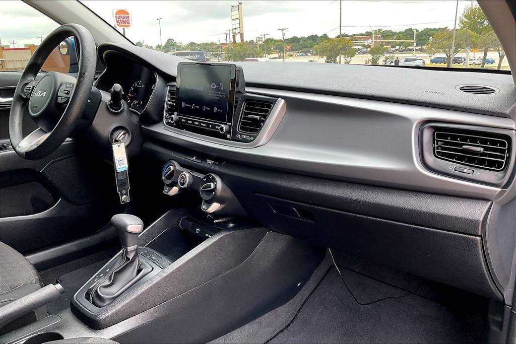 Thumbnail: 2023 Kia Rio - 23