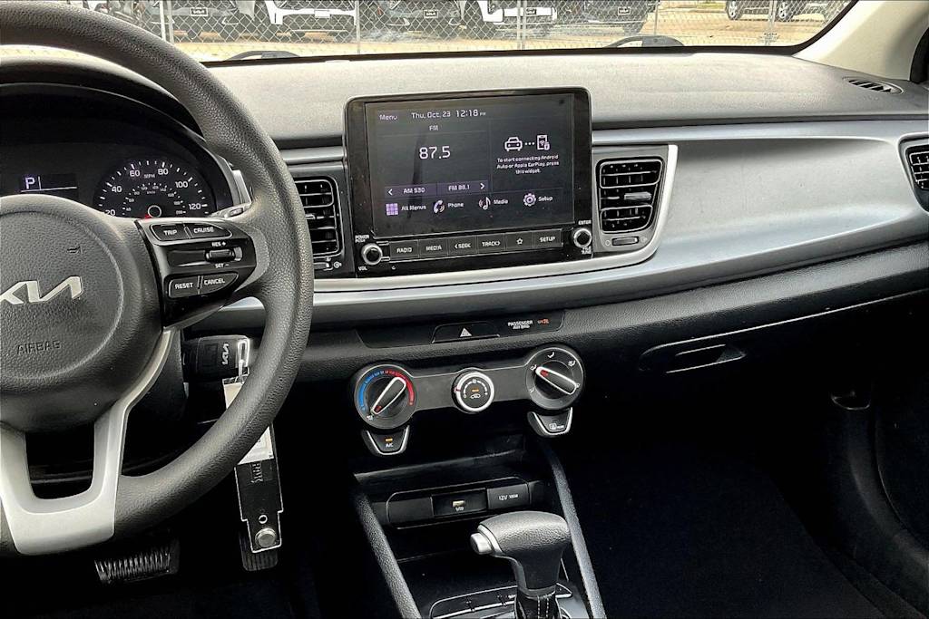 Thumbnail: 2022 Kia Rio - 14