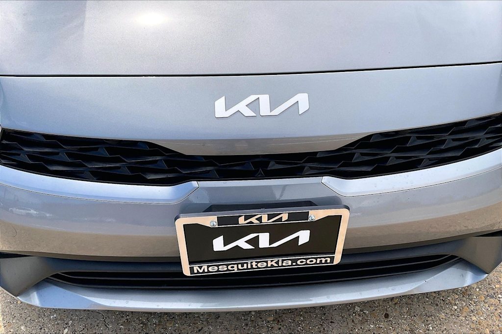 Thumbnail: 2024 Kia Forte - 7