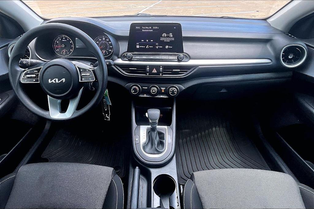 Thumbnail: 2024 Kia Forte - 10