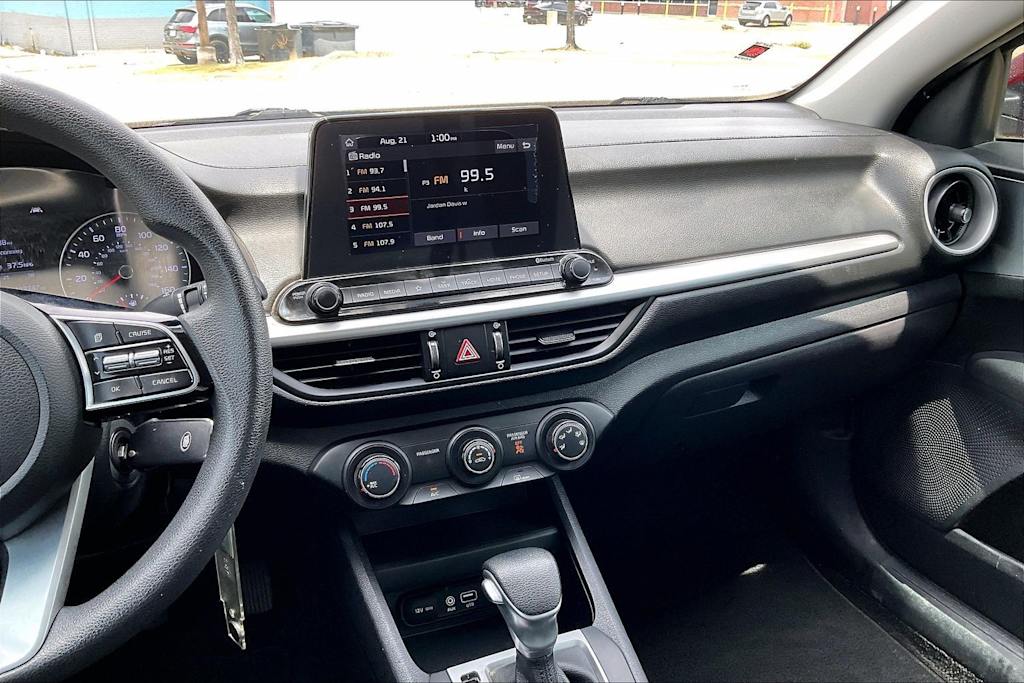 Thumbnail: 2020 Kia Forte - 13