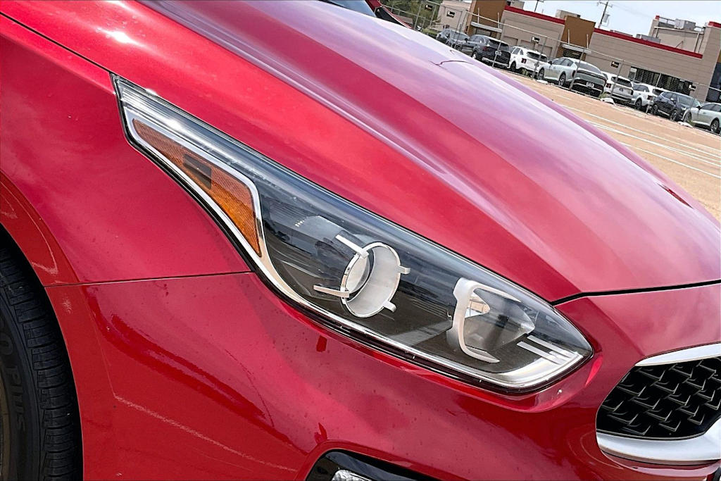 Thumbnail: 2020 Kia Forte - 28