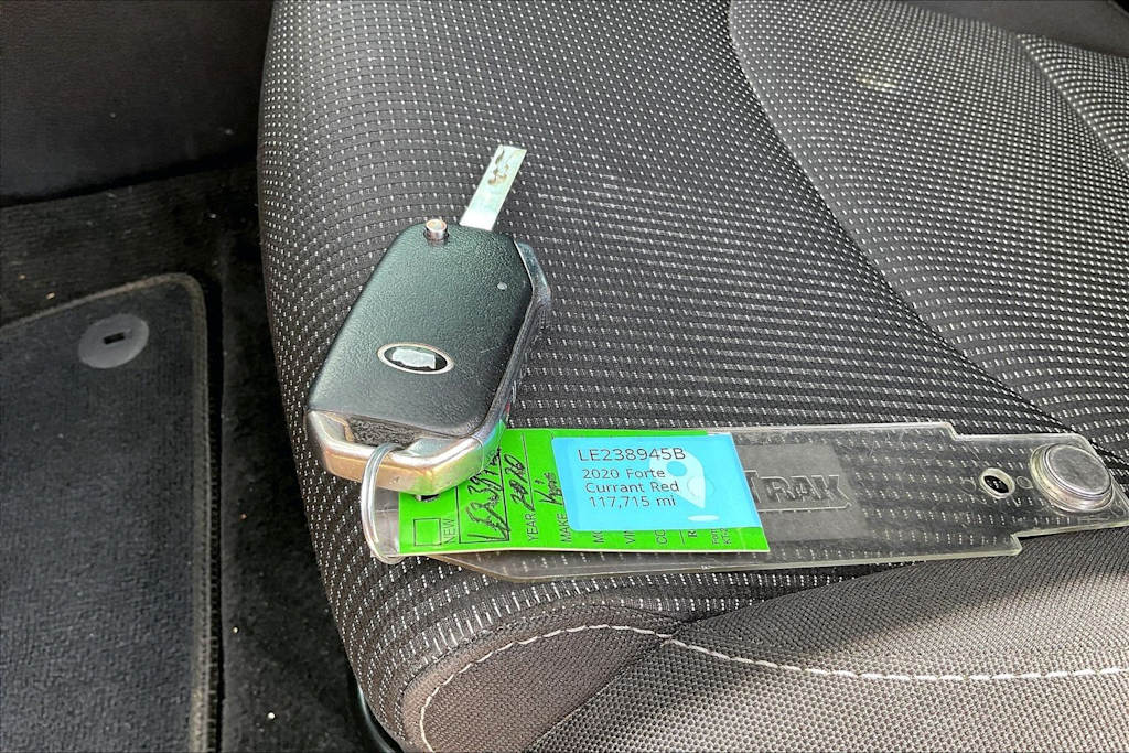 Thumbnail: 2020 Kia Forte - 18