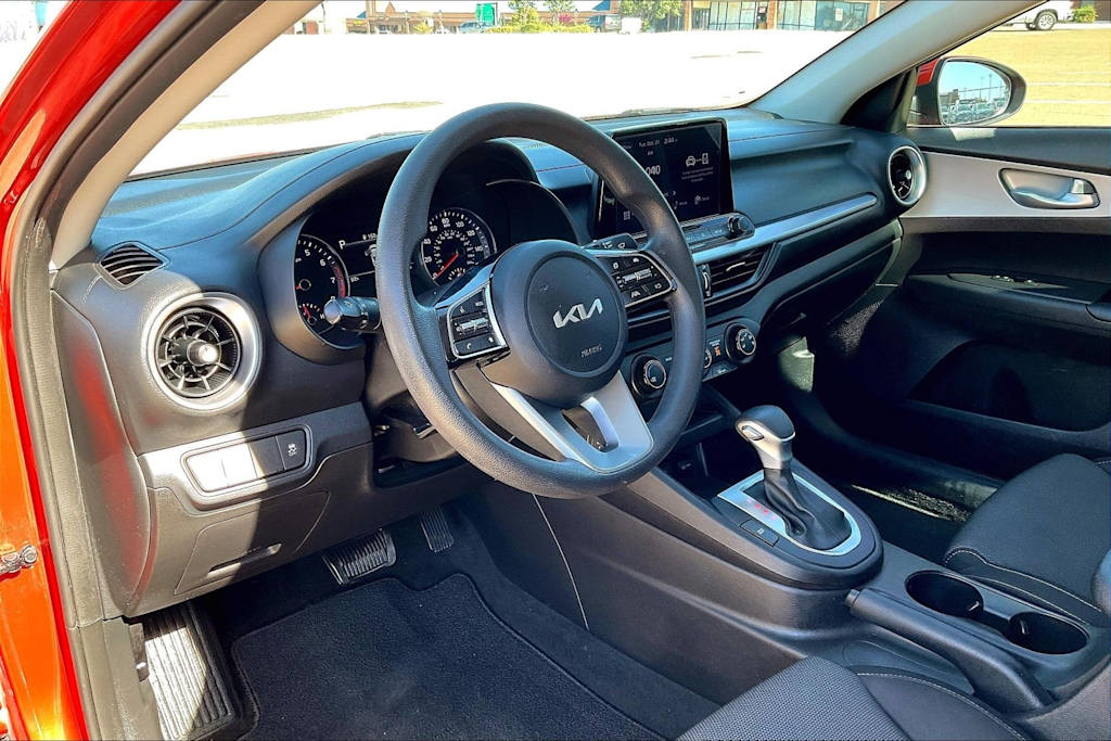 Thumbnail: 2023 Kia Forte - 2