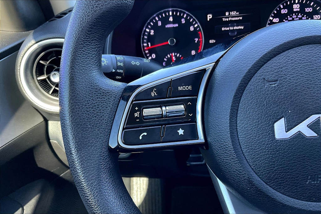 Thumbnail: 2023 Kia Forte - 26