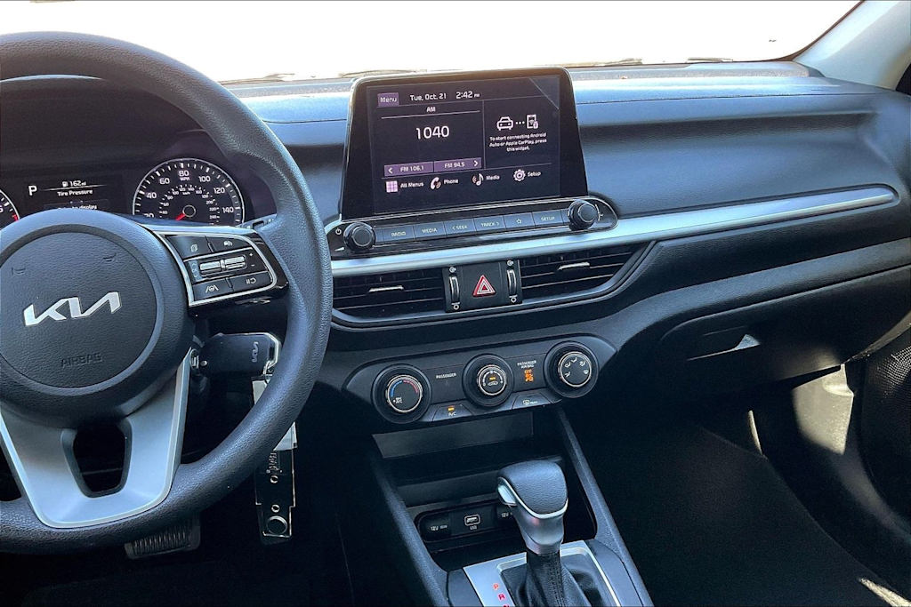 Thumbnail: 2023 Kia Forte - 15