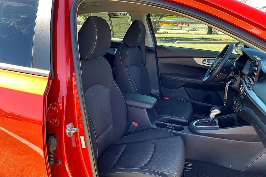 Thumbnail: 2023 Kia Forte - 22