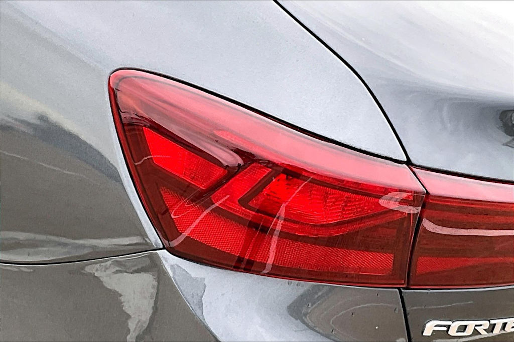 Thumbnail: 2024 Kia Forte - 30