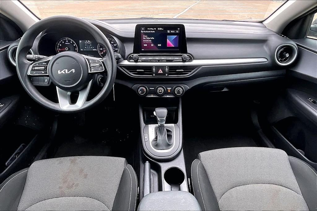 Thumbnail: 2024 Kia Forte - 9