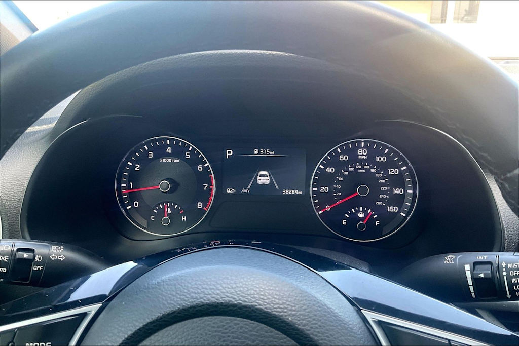 Thumbnail: 2024 Kia Forte - 16