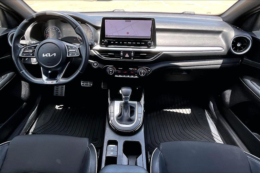 Thumbnail: 2022 Kia Forte - 9