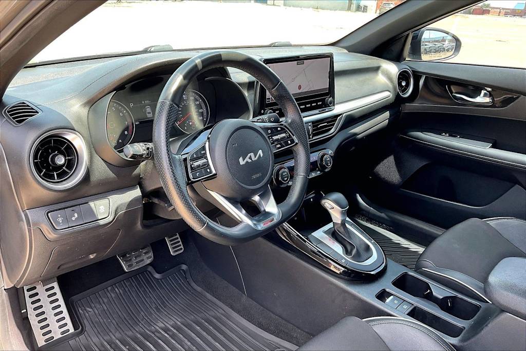 Thumbnail: 2022 Kia Forte - 2