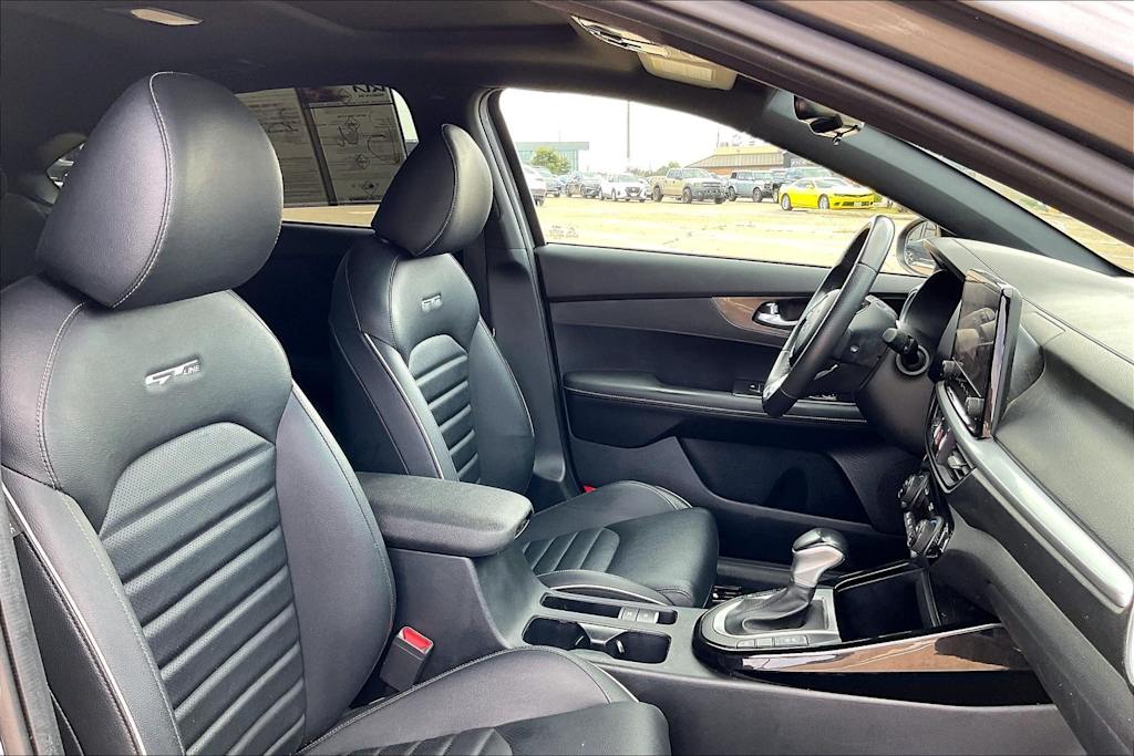 Thumbnail: 2024 Kia Forte - 11