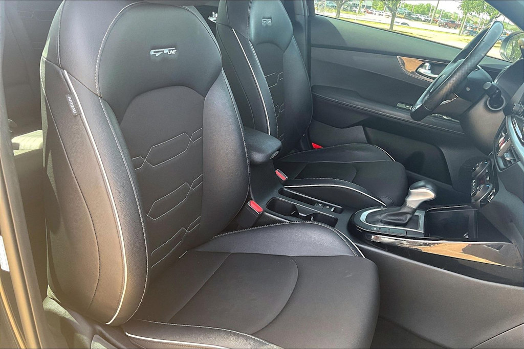 Thumbnail: 2023 Kia Forte - 20