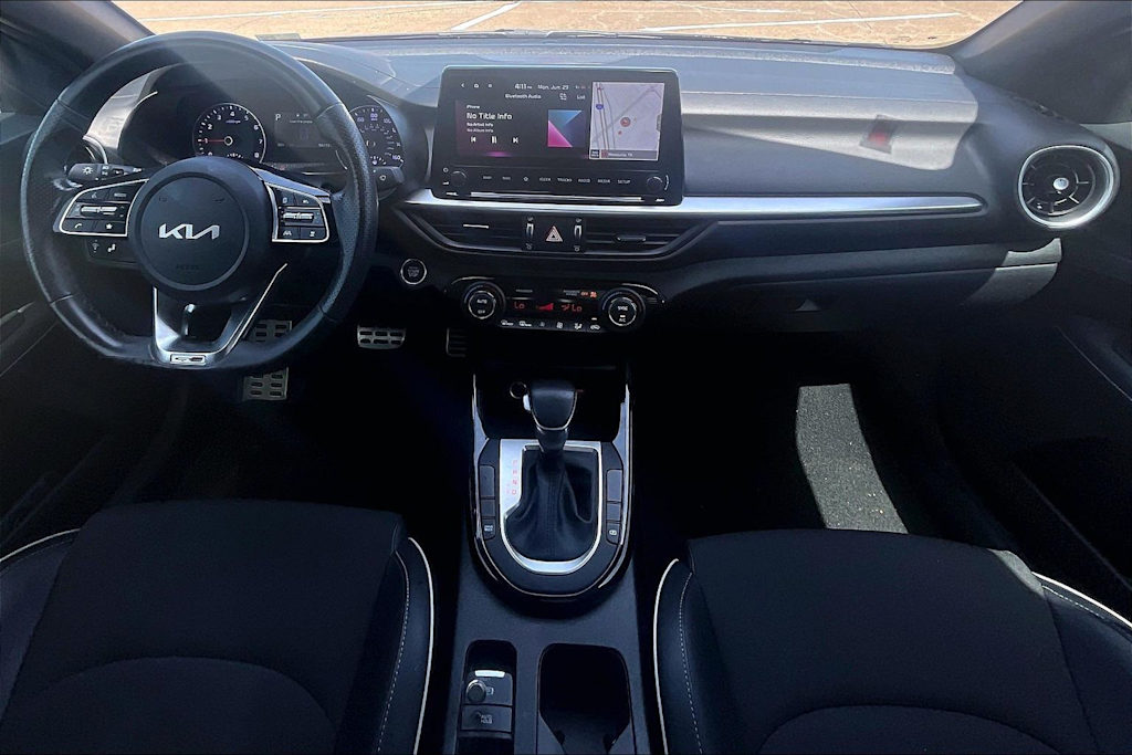 Thumbnail: 2023 Kia Forte - 9