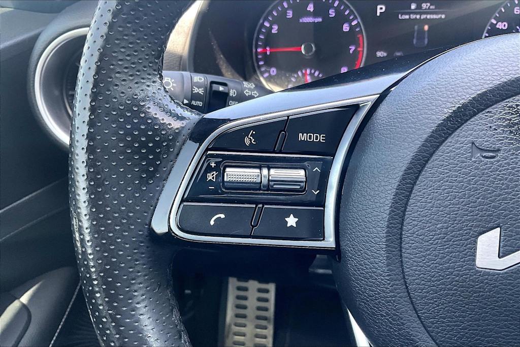 Thumbnail: 2023 Kia Forte - 23