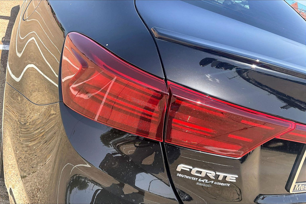 Thumbnail: 2023 Kia Forte - 29