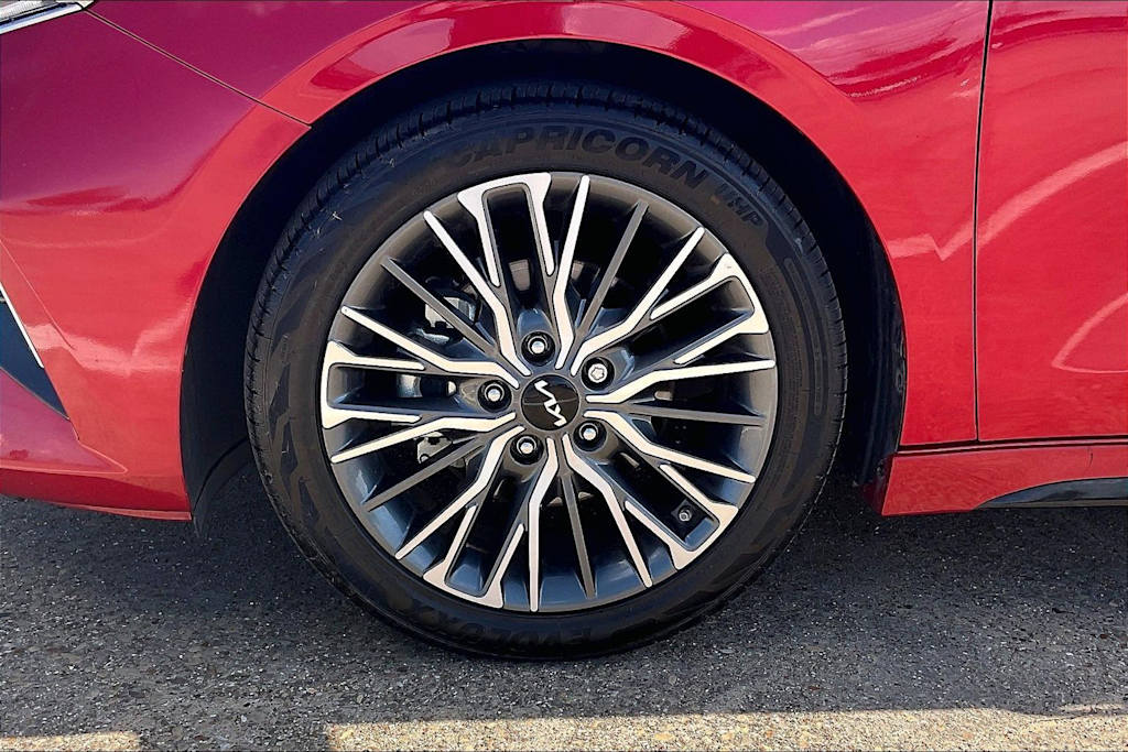 Thumbnail: 2024 Kia Forte - 8