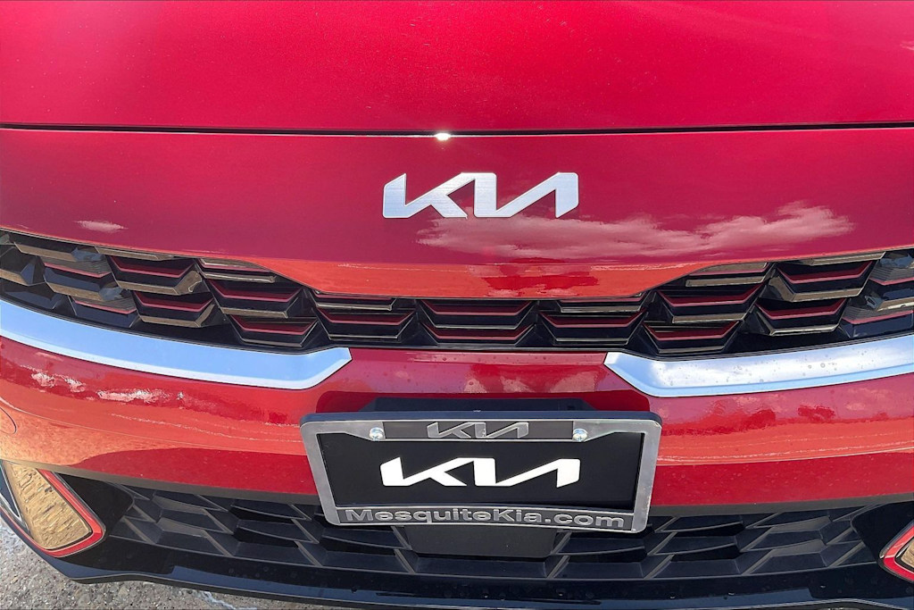 Thumbnail: 2024 Kia Forte - 32
