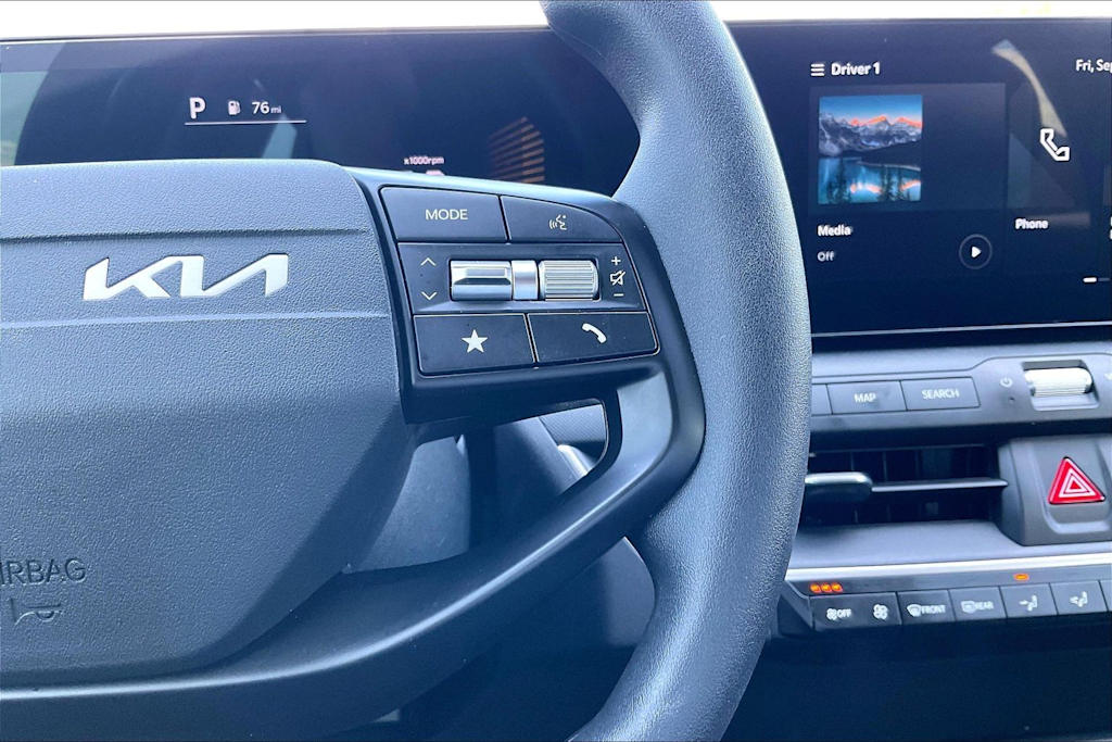 Thumbnail: 2025 Kia K4 - 25