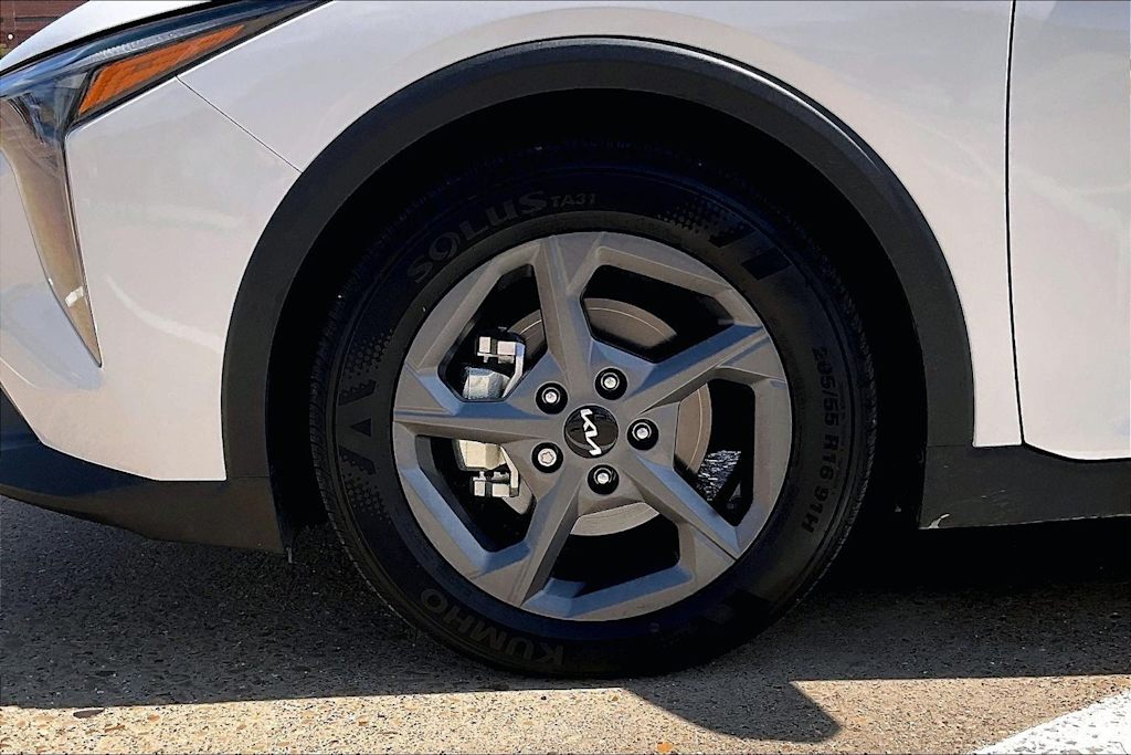 Thumbnail: 2025 Kia K4 - 7