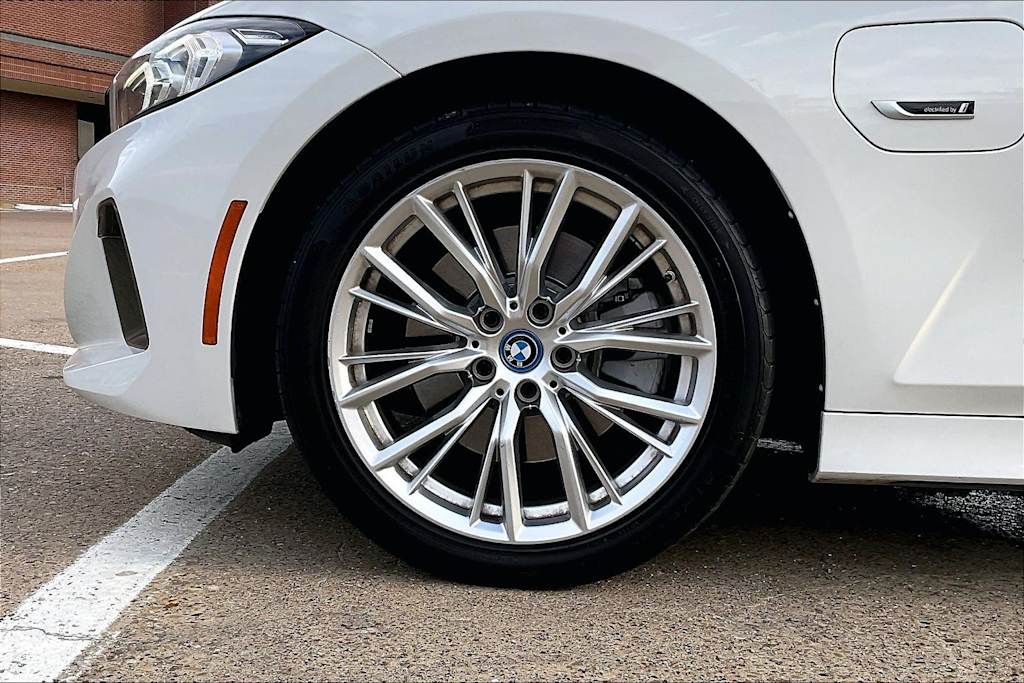 Thumbnail: 2023 BMW 3 Series - 7