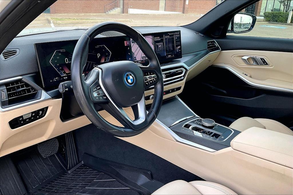 Thumbnail: 2023 BMW 3 Series - 2