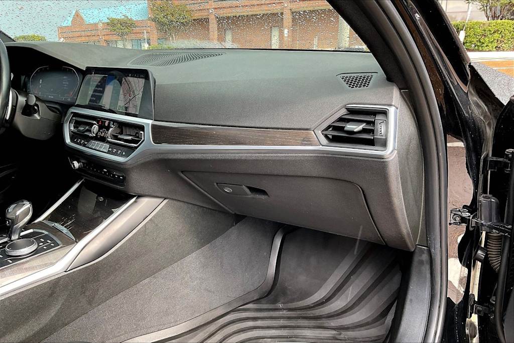 Thumbnail: 2020 BMW 3 Series - 24