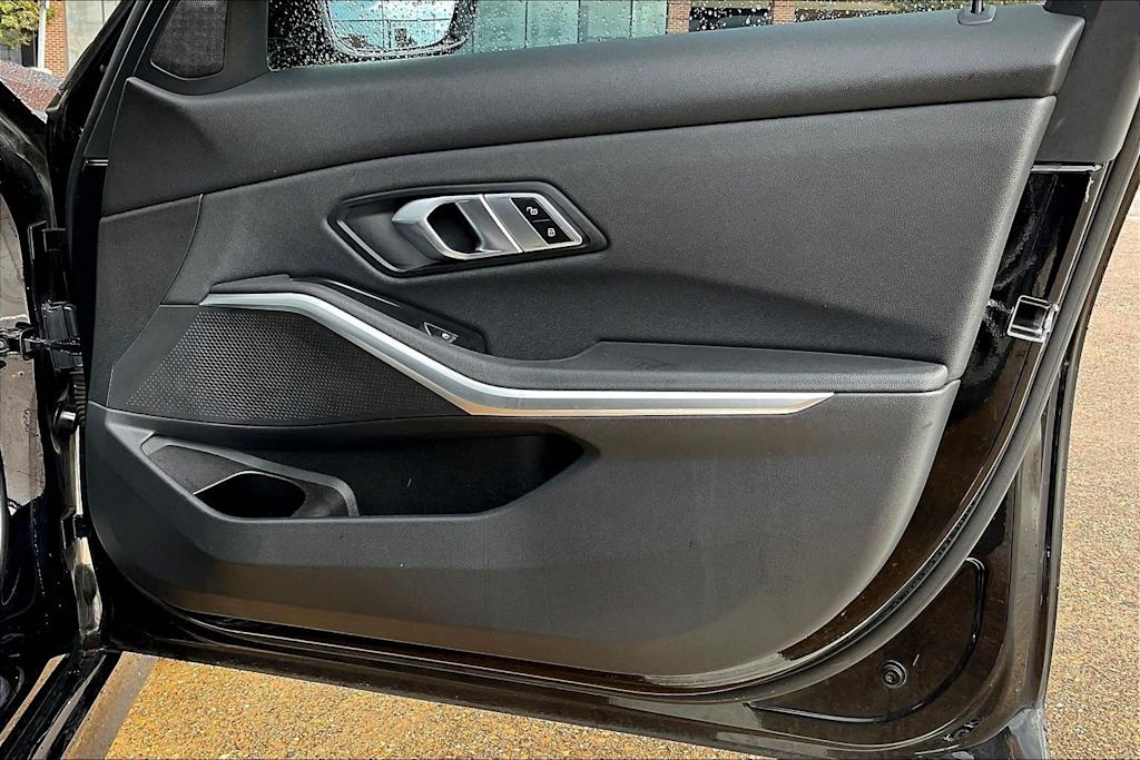 Thumbnail: 2020 BMW 3 Series - 28