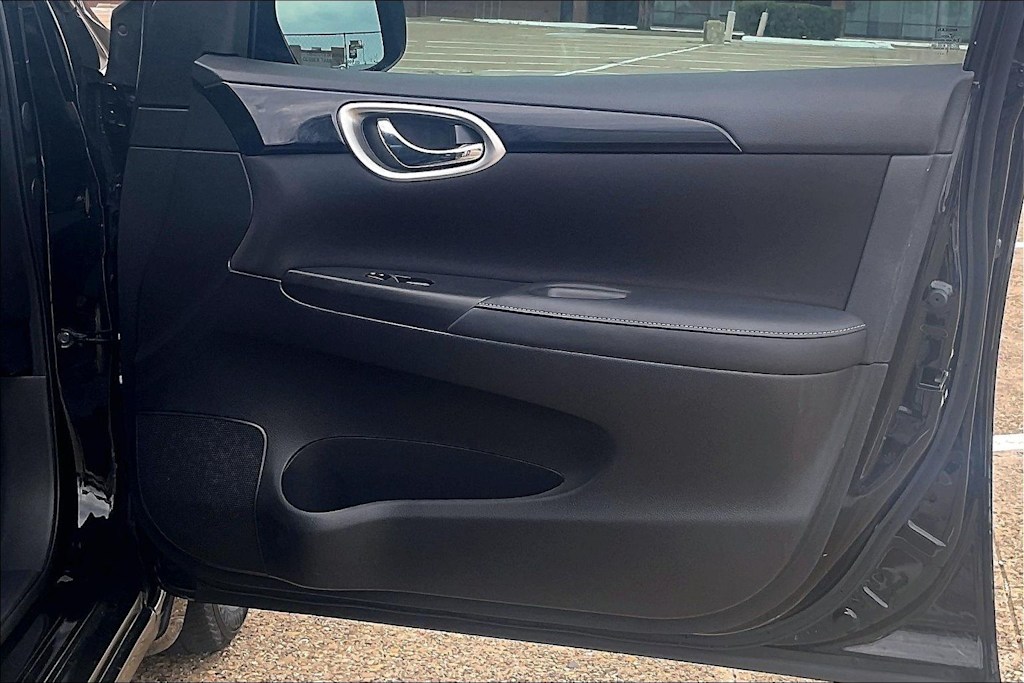 Thumbnail: 2018 Nissan Sentra - 27