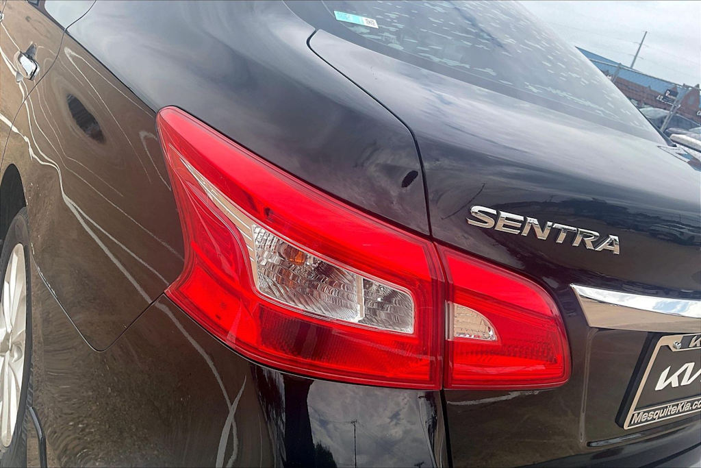 Thumbnail: 2018 Nissan Sentra - 30