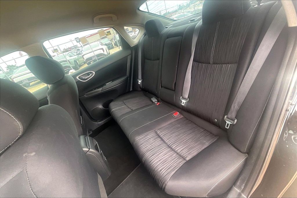 Thumbnail: 2018 Nissan Sentra - 28