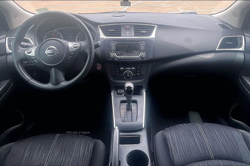 Thumbnail: 2018 Nissan Sentra - 9