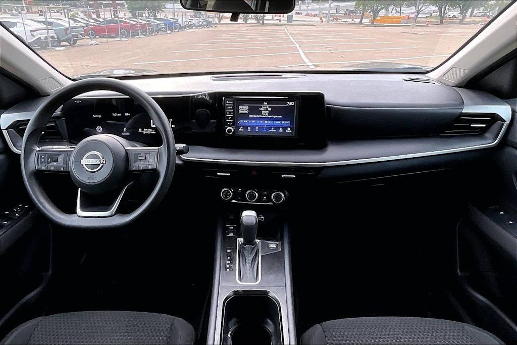 Thumbnail: 2025 Nissan Kicks - 8