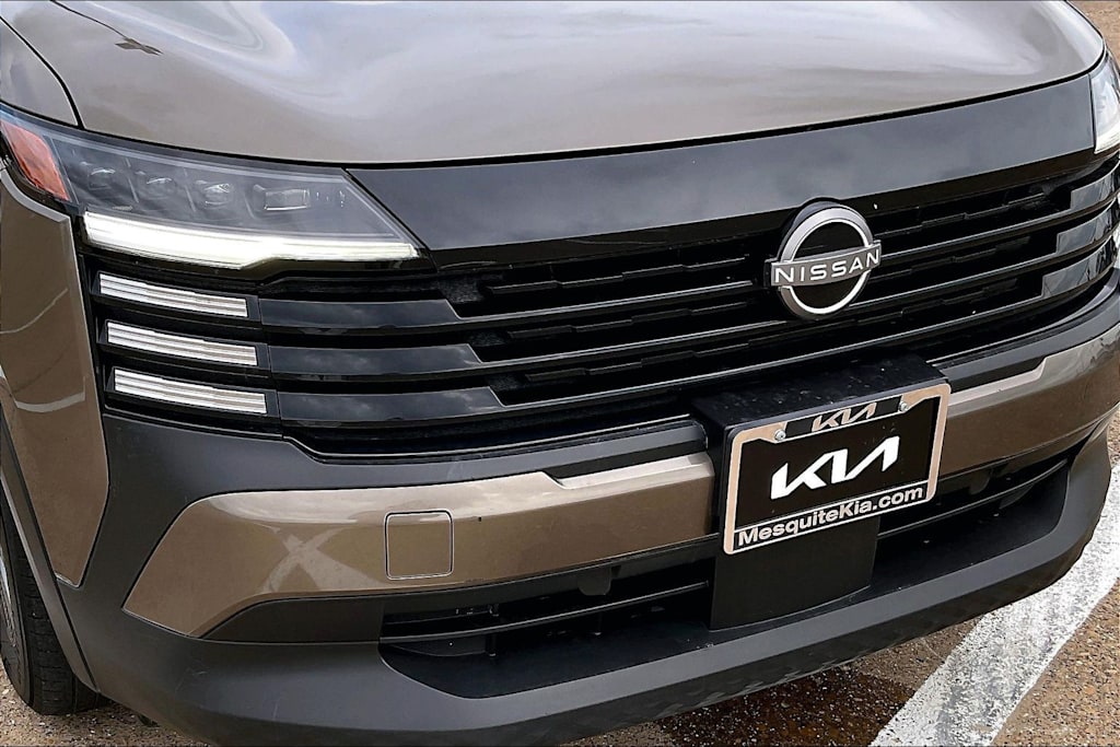 Thumbnail: 2025 Nissan Kicks - 30