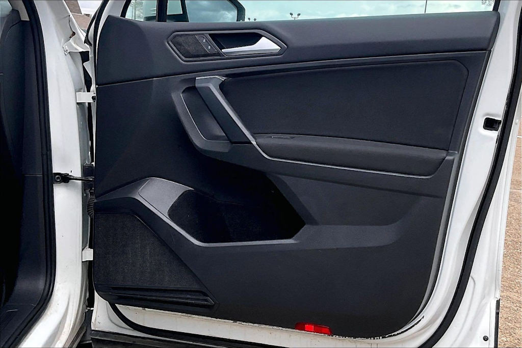 Thumbnail: 2019 Volkswagen Tiguan - 26
