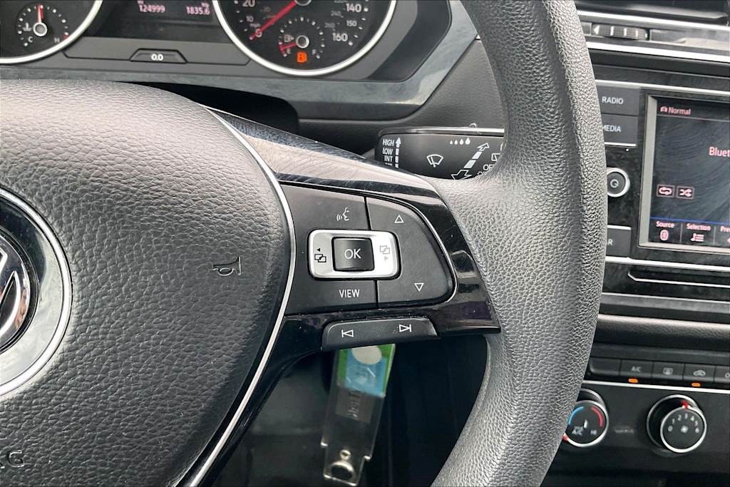 Thumbnail: 2019 Volkswagen Tiguan - 24