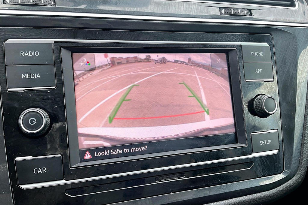 Thumbnail: 2019 Volkswagen Tiguan - 14