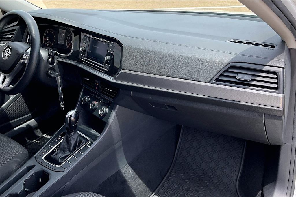 Thumbnail: 2019 Volkswagen Jetta - 22