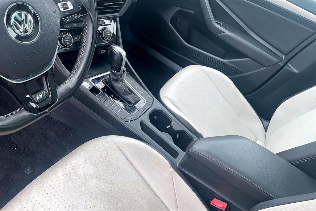 Thumbnail: 2019 Volkswagen Jetta - 15