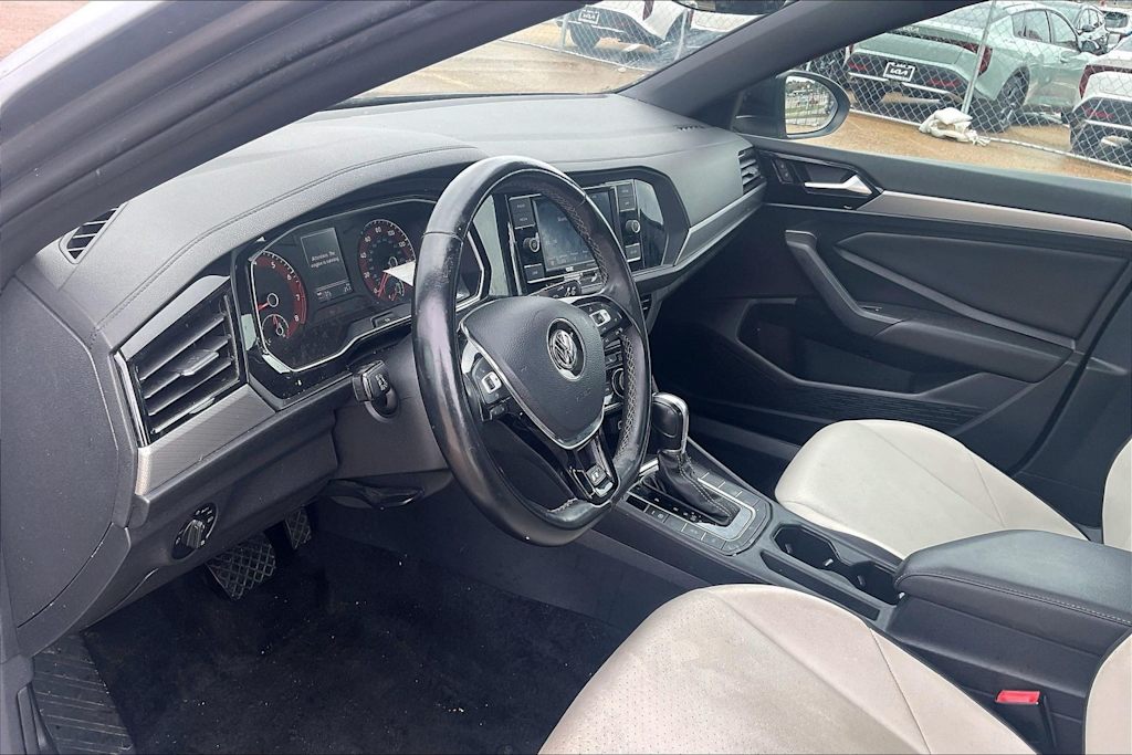 Thumbnail: 2019 Volkswagen Jetta - 2