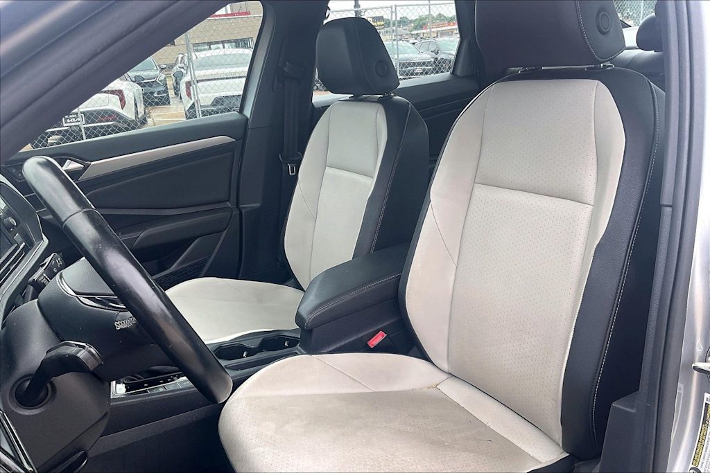 Thumbnail: 2019 Volkswagen Jetta - 9