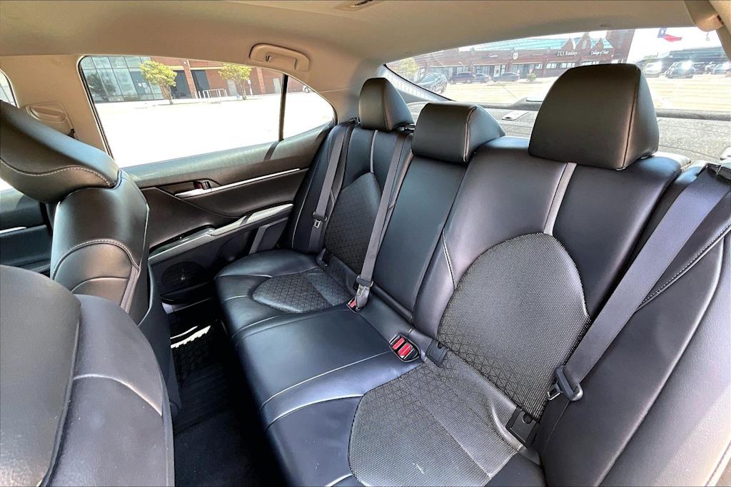 Thumbnail: 2019 Toyota Camry - 28