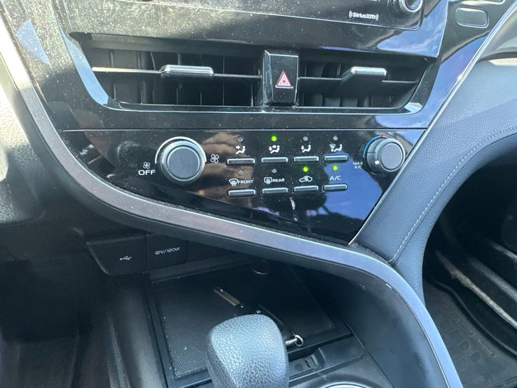Thumbnail: 2021 Toyota Camry - 11
